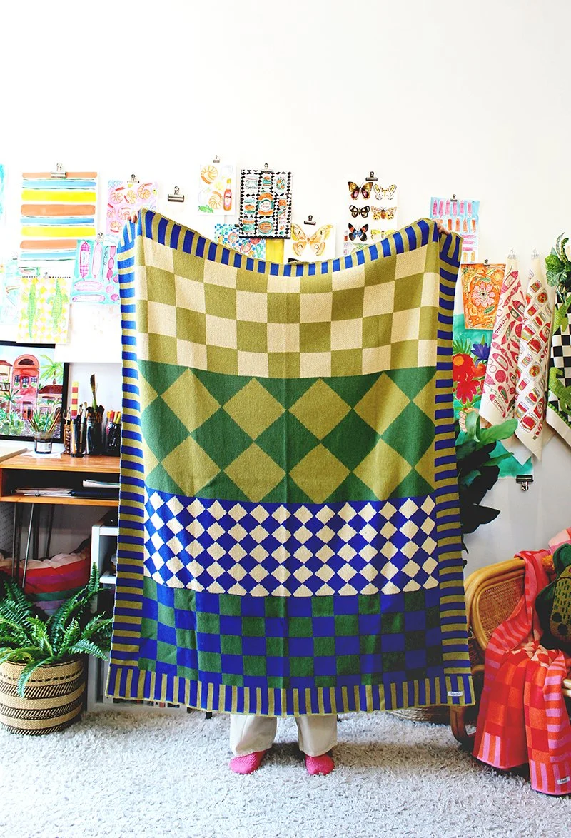 Diamond Checkerboard Pattern Mix & Match Knit Throw Blanket in One Of The Guys