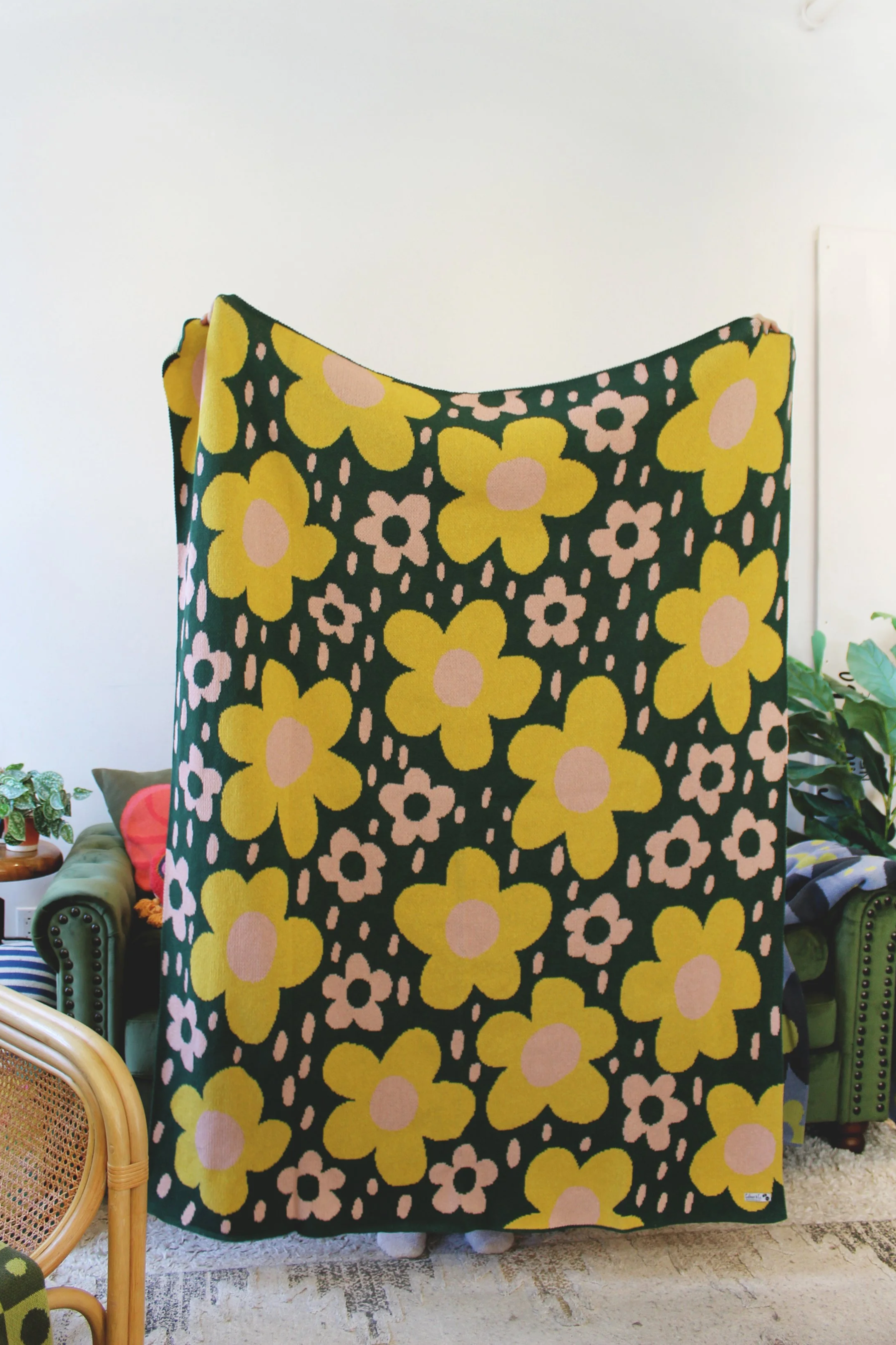 Flower Power Knit Blanket in BIG BLOOM ENERGY