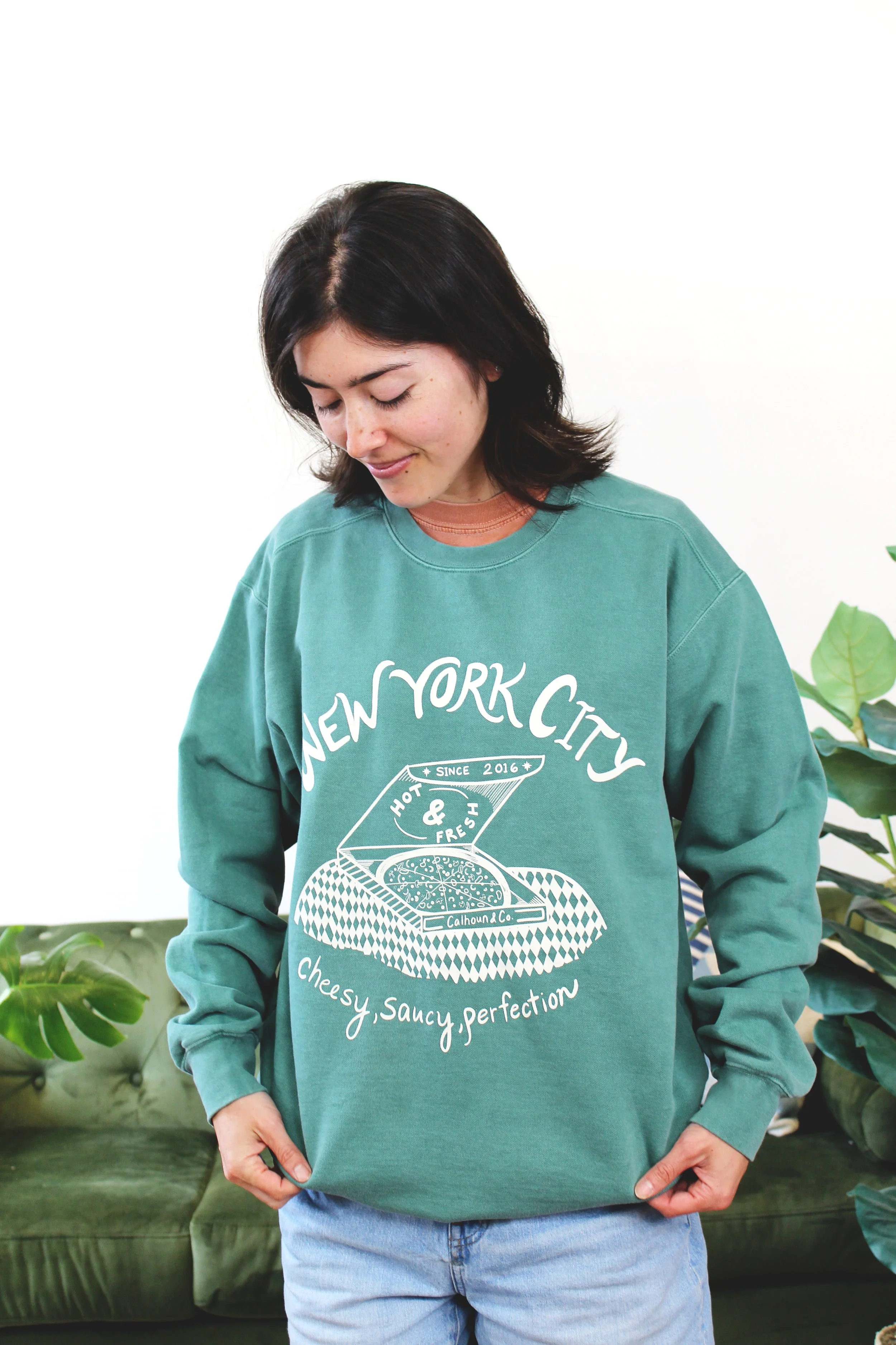 Apparel NYC Pizza Box Sweatshirt IMG_2121.JPG