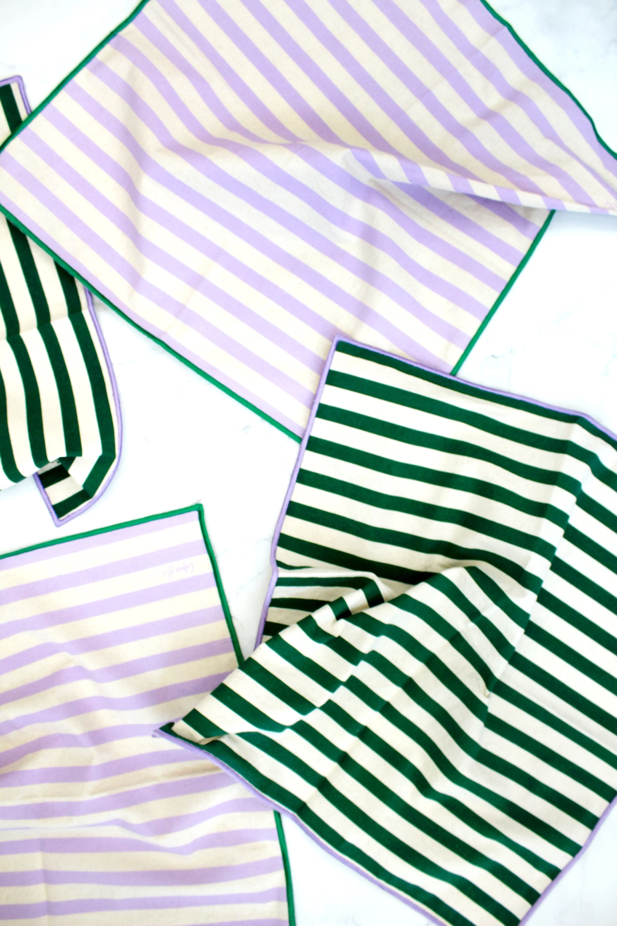 napkins srtripes IMG_9201.JPG