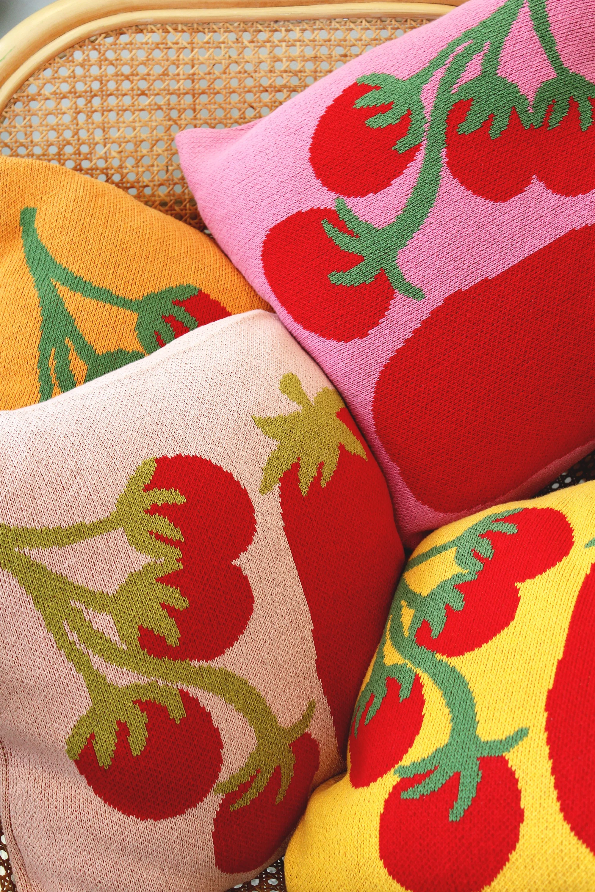 pillow tomato IMG_8801.JPG