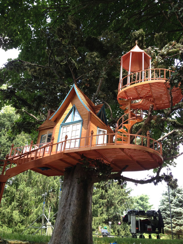Miniature Oak Tree and Tree House 