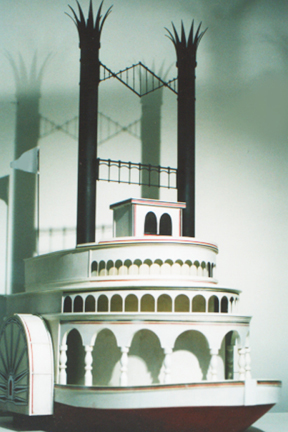 Miniature paddle boat