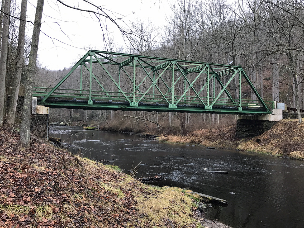 Looking upriver just below the Falls Road Bridge.