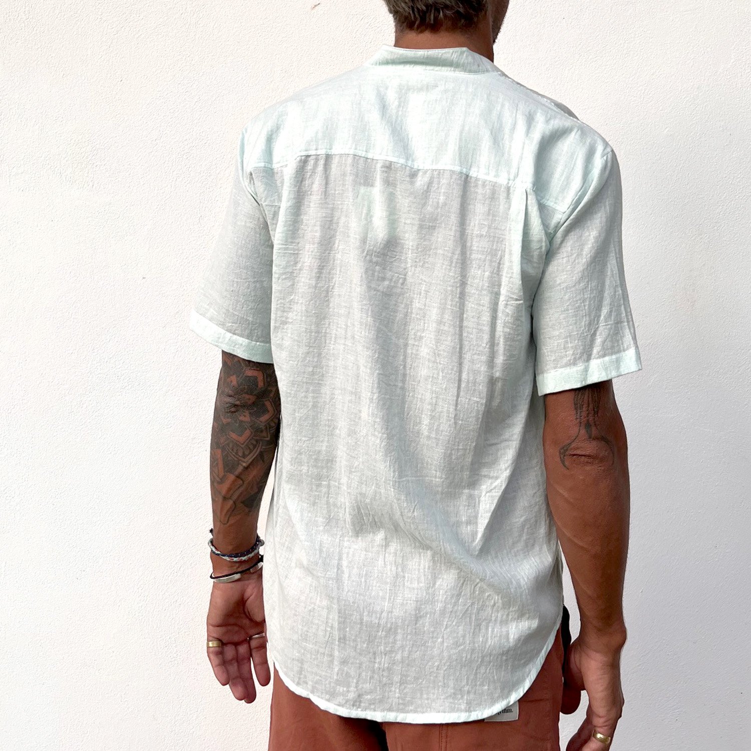 mintshirt_rev.jpg