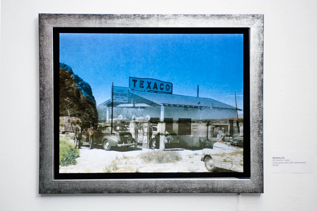 Barstow_lightON2.jpg