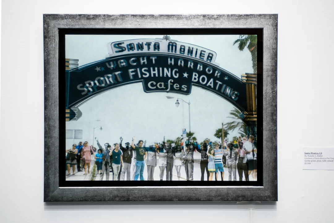SantaMonica_lightON2.jpg