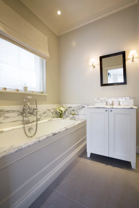 BathroomA1850.jpg