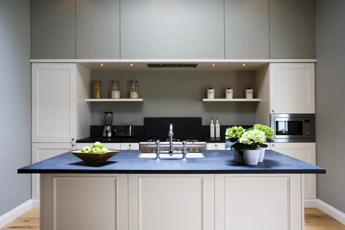 Kitchen1819.jpg