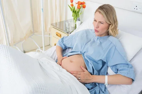 7 Ways to Make Childbirth Less Painful