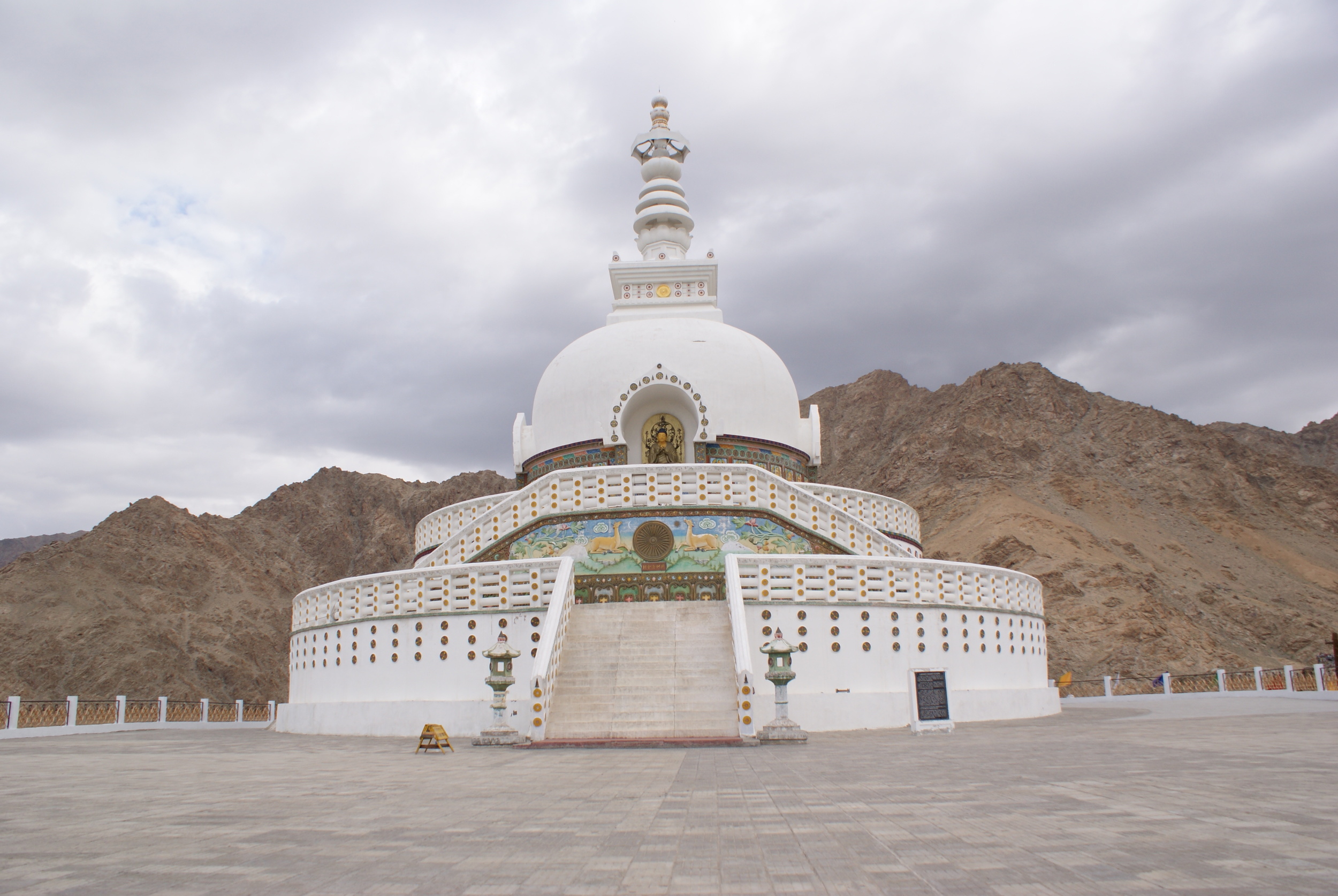 Shanti Stupa