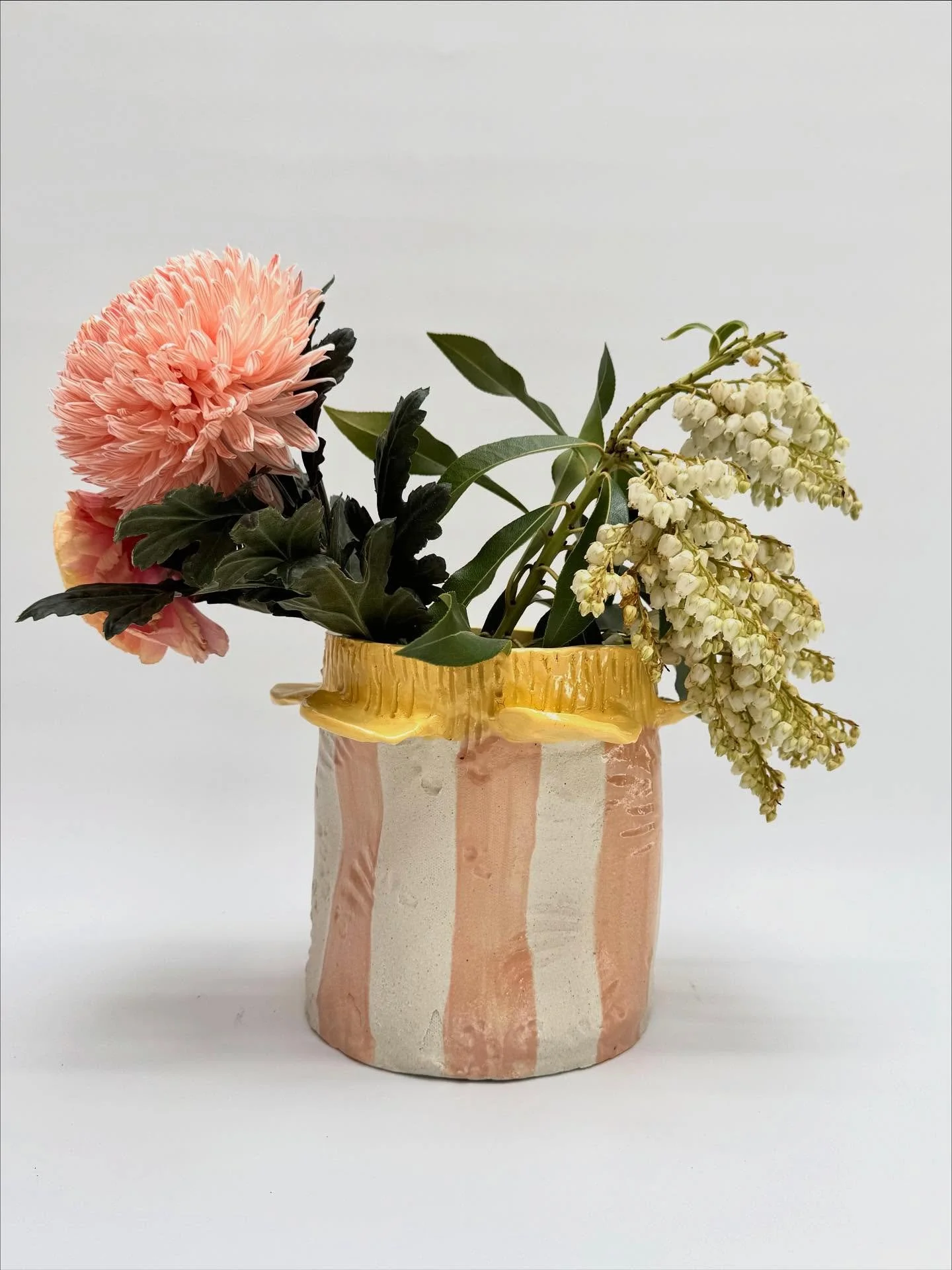 The weather is warming up so that means filling your buckets with flowers during the week and wine on the weekends! 
Available online and @greenhouseinteriors 

#laurenbarton #Handmade #SupportSmallBusiness #SupportTheSurfcoast #SupportLocal #Handmad