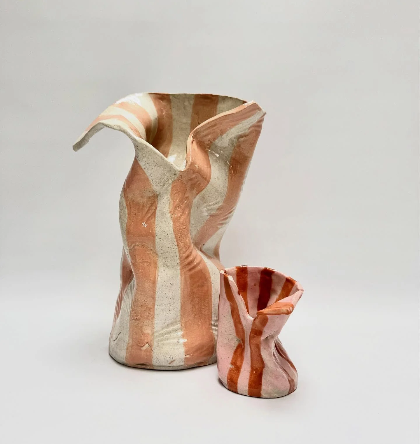 🧡🧡 These two heading to their forever home. 🧡🧡

#laurenbarton #Handmade #SupportSmallBusiness #SupportTheSurfcoast #SupportLocal #HandmadeAustralia #HandmadeCeramics
#bellbraeclay #Surfcoast #TORQUAY #janjuc  #Anglesea #GreatOceanRoad #greenhouse