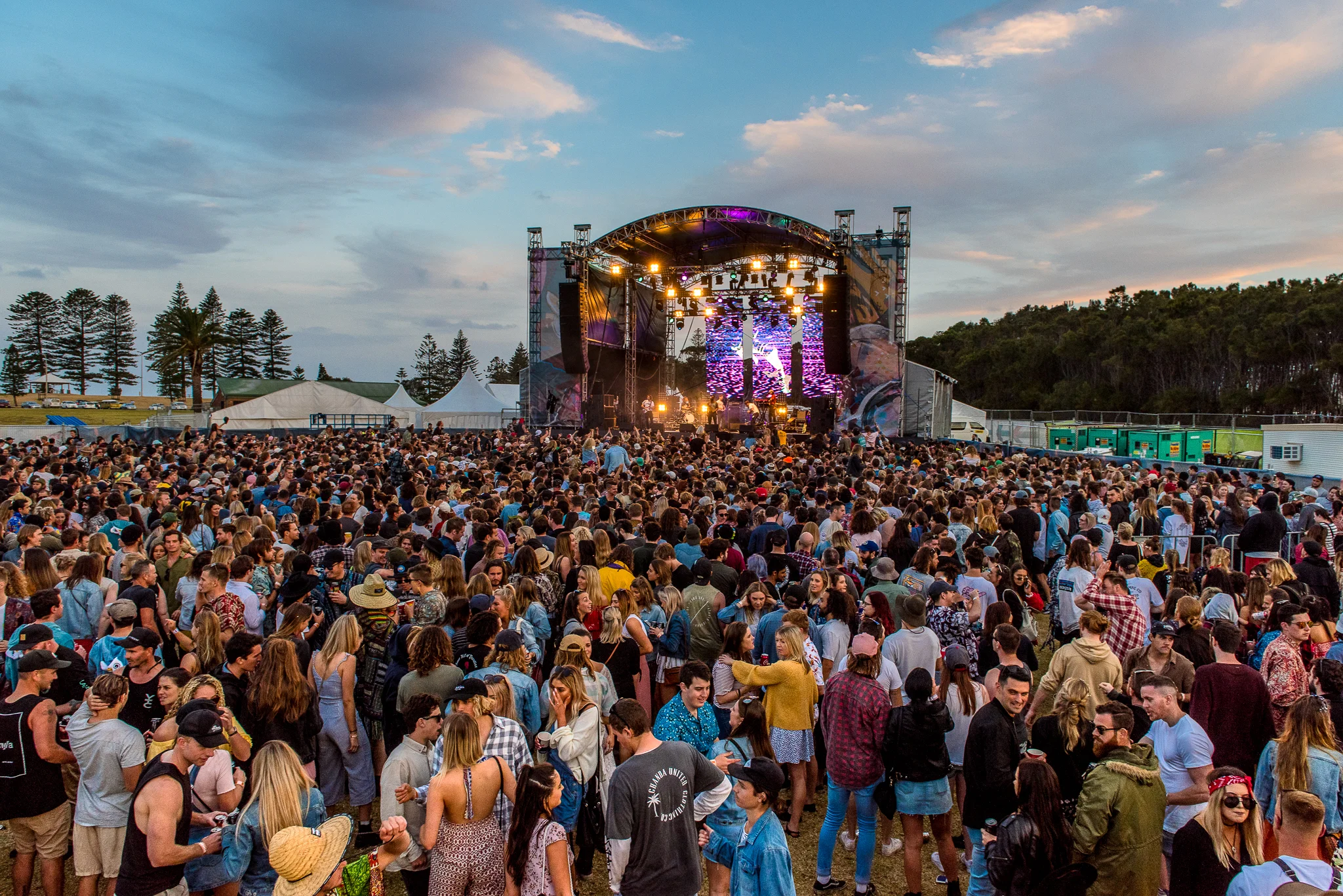 Crowd-2.JPG