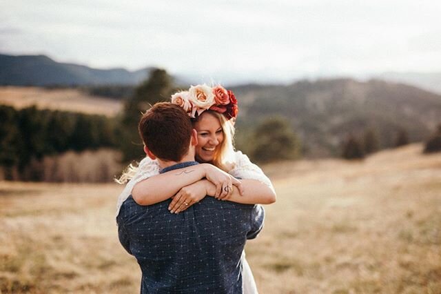 I wanted to do a lil throw back with one of our engagement photos from talented @cassierosch . Its been awhile since I&rsquo;ve had enough time to look through them all again, but I especially love this one because it shows the safety and pure happin