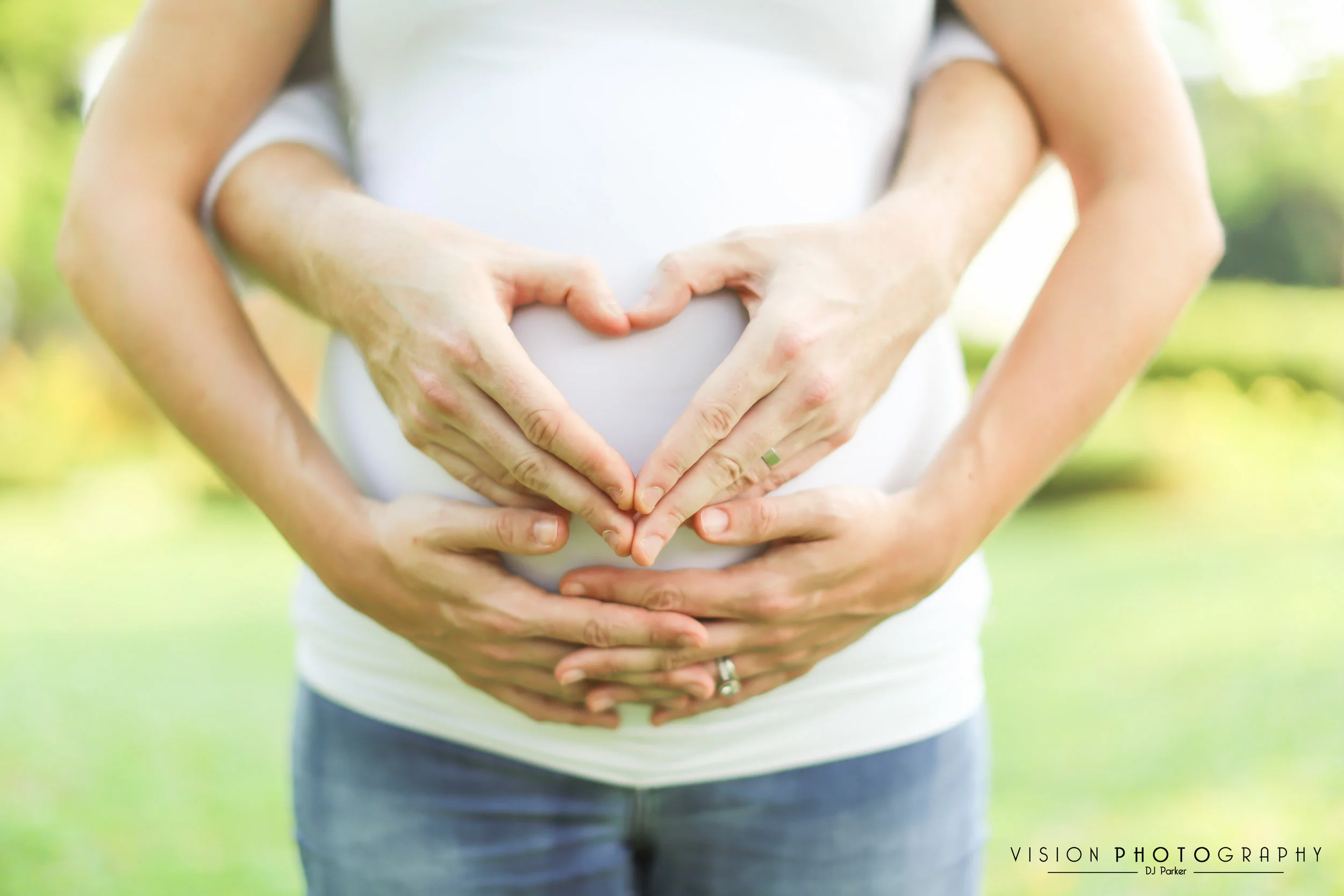 <strong>Ange Maternity</strong><a href="/ange-matt-portfolio">View Gallery »<a>