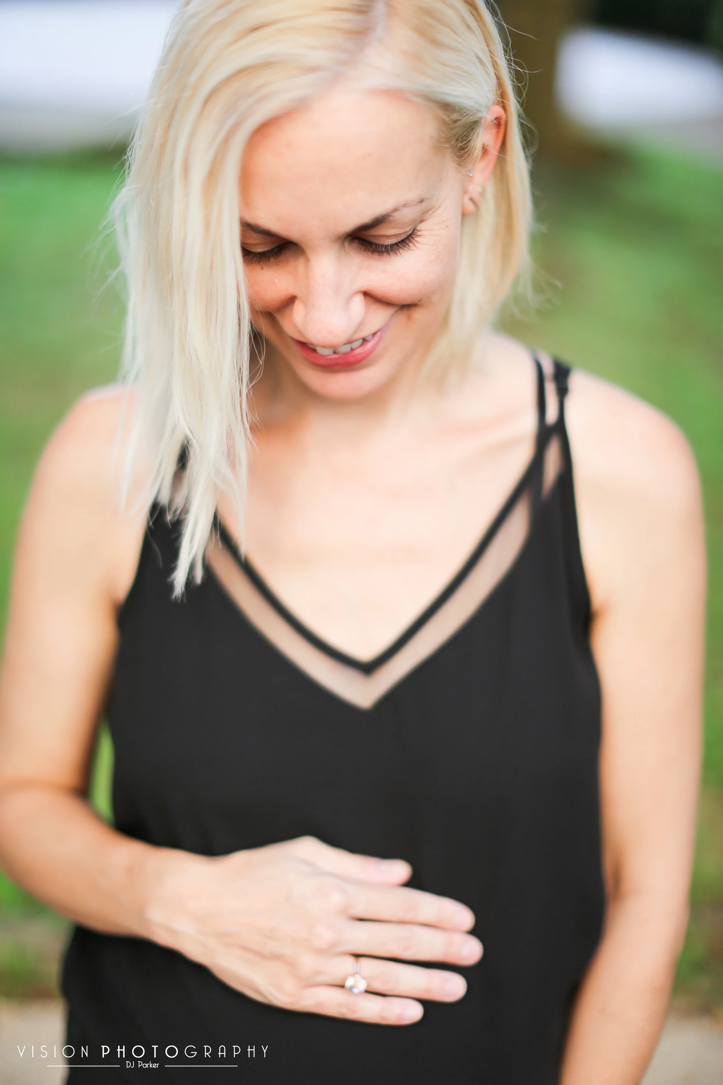 Outdoor sibling maternity playground