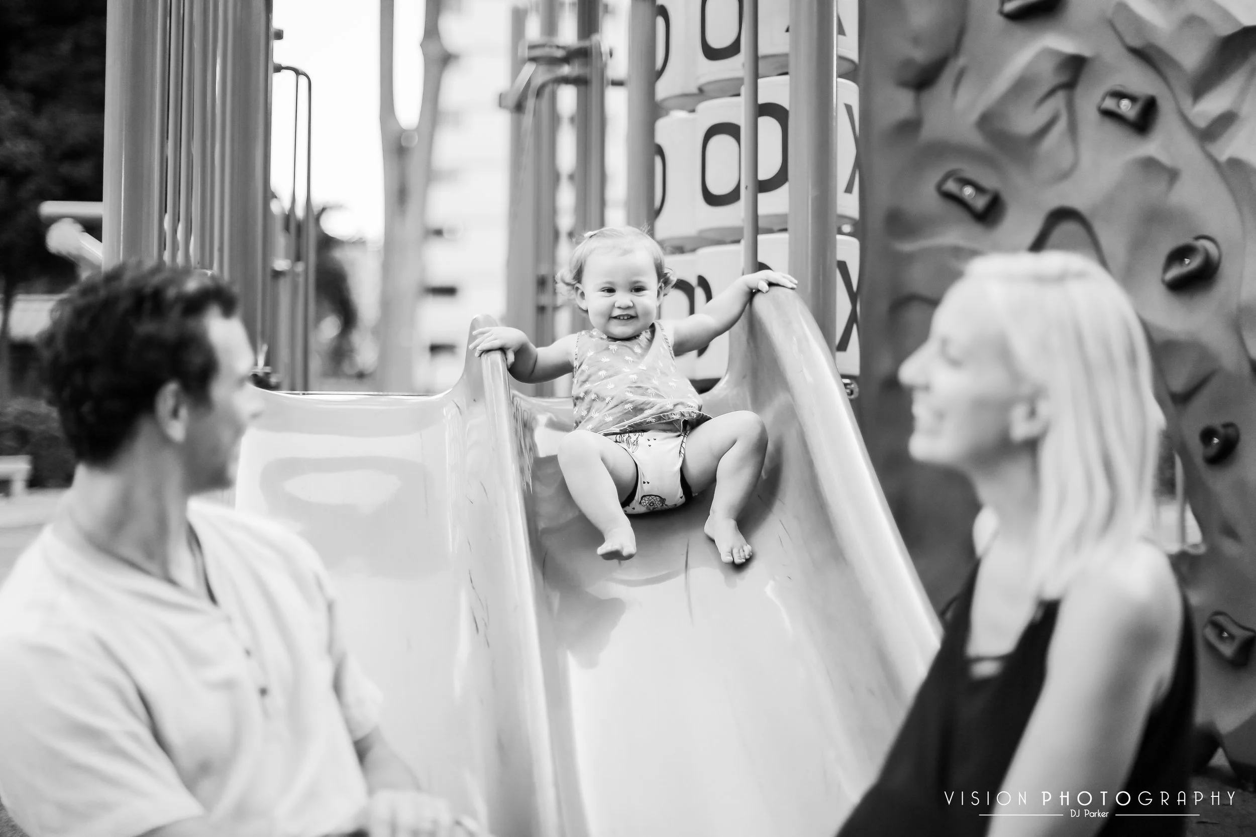 Outdoor sibling maternity black and white