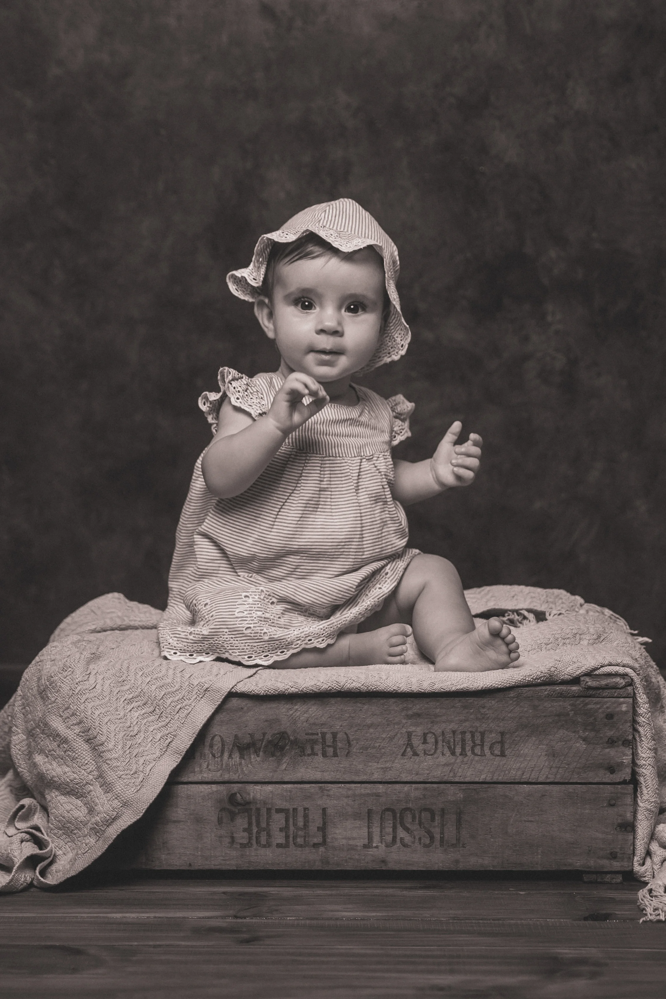 Singapore Family photographer Studio Vision Photography Daniel Parker