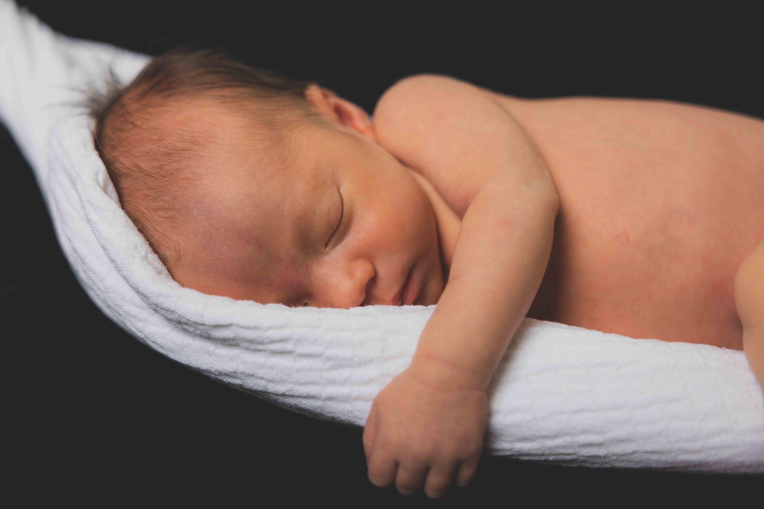 Newborn baby studio shoot-7218.jpg