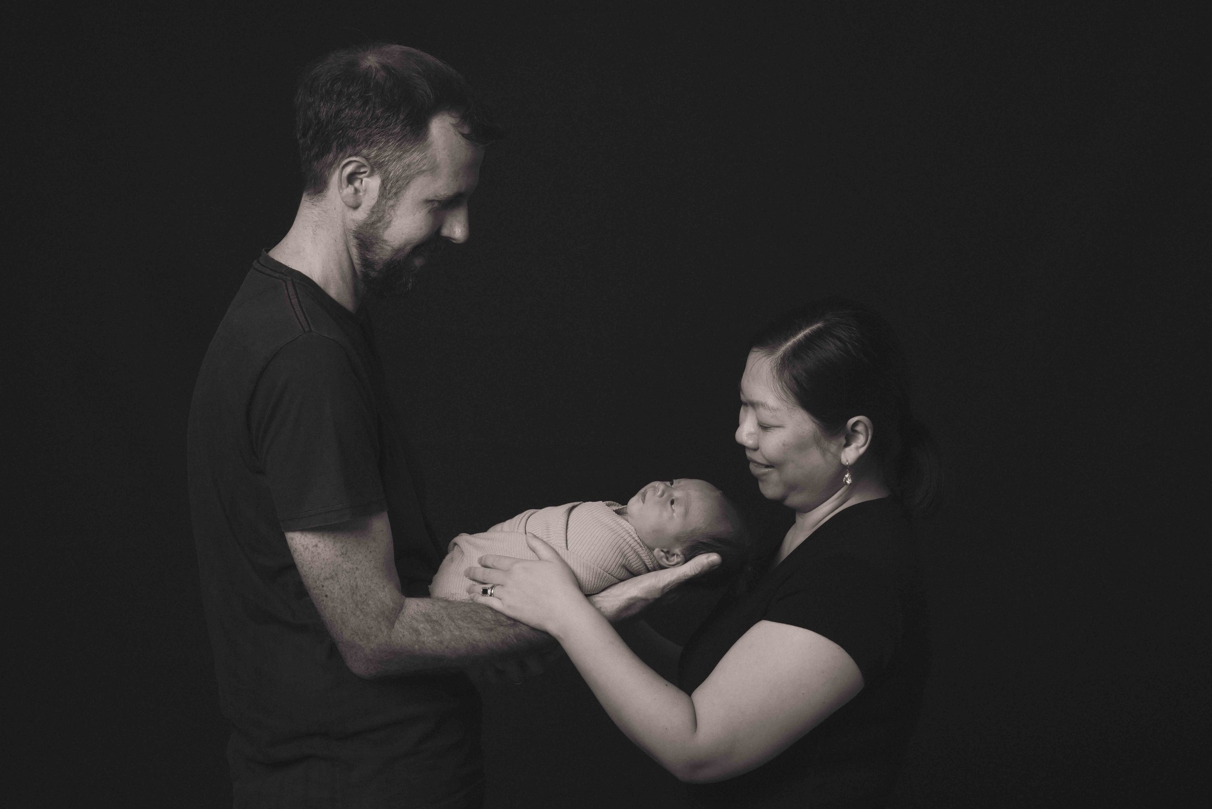 Newborn baby studio shoot-7270.jpg