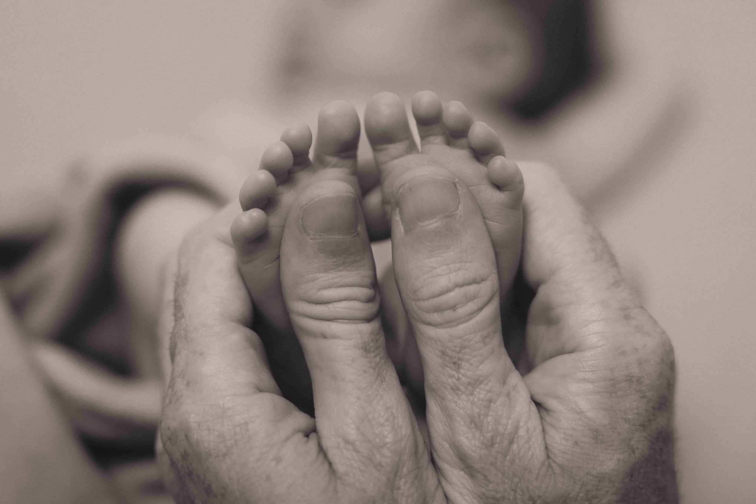 Newborn baby studio shoot-7078.jpg