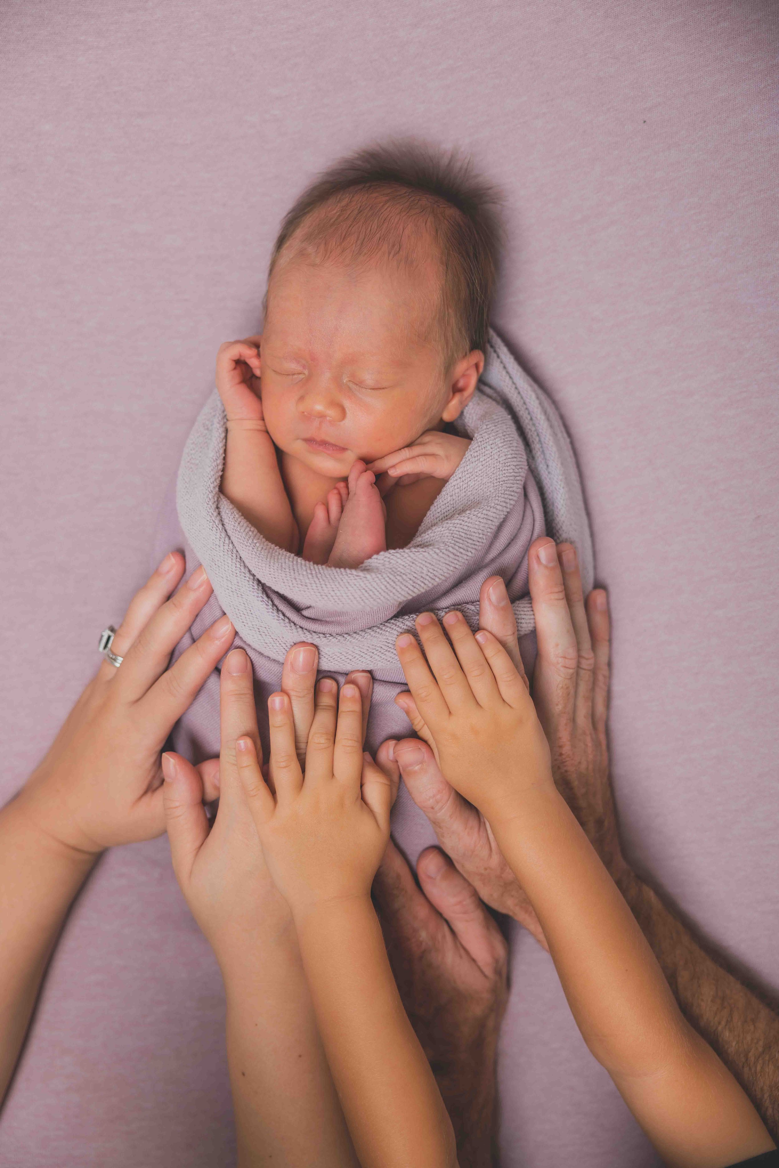 Newborn baby studio shoot-7108.jpg