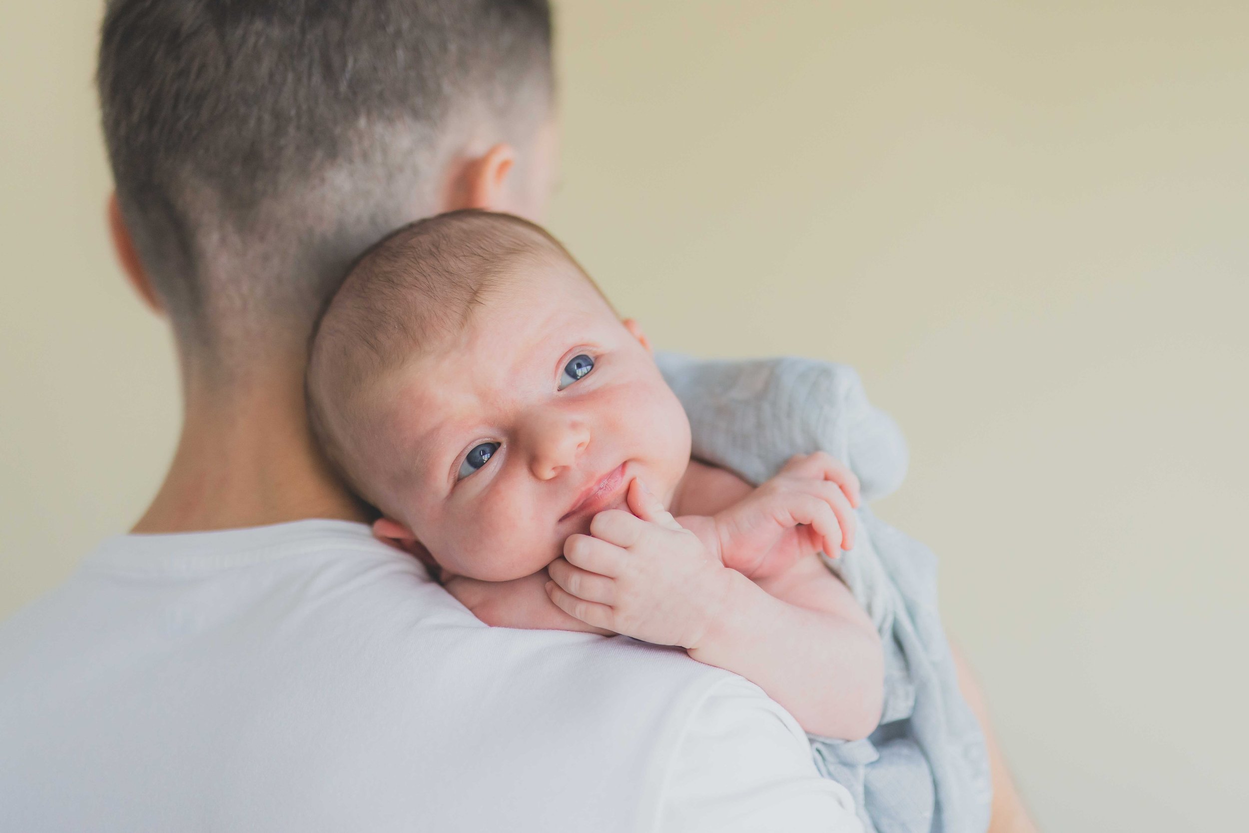 Newborn baby home visit shoot-4678.jpg