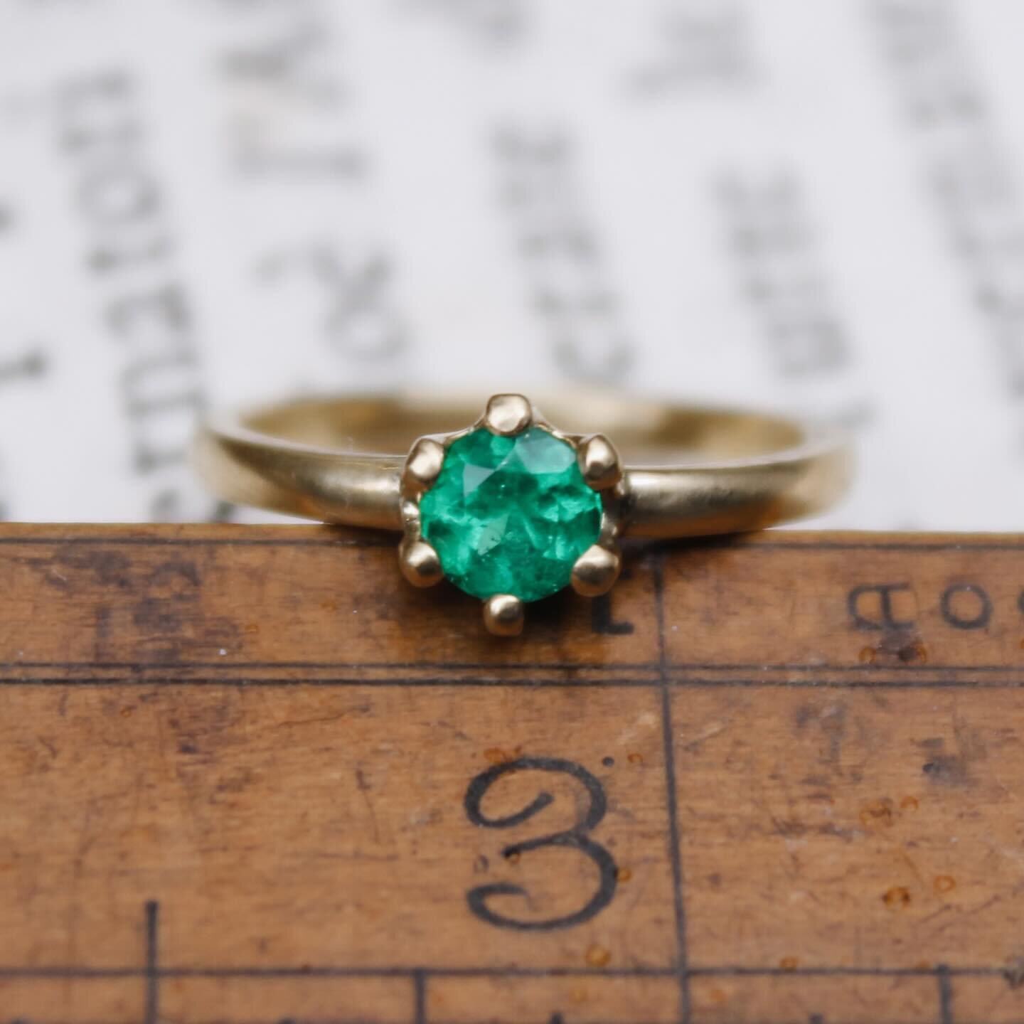 Beautiful fairmined emerald from Brazil set in delicious recycled 18ct yellow gold &hellip;
Congratulations Will &amp; Rosie 💚
.
#bespokeengagementring #forgedbyhand #ethicalfashion  #buylesschoosewell #bristoljeweller #handcrafted