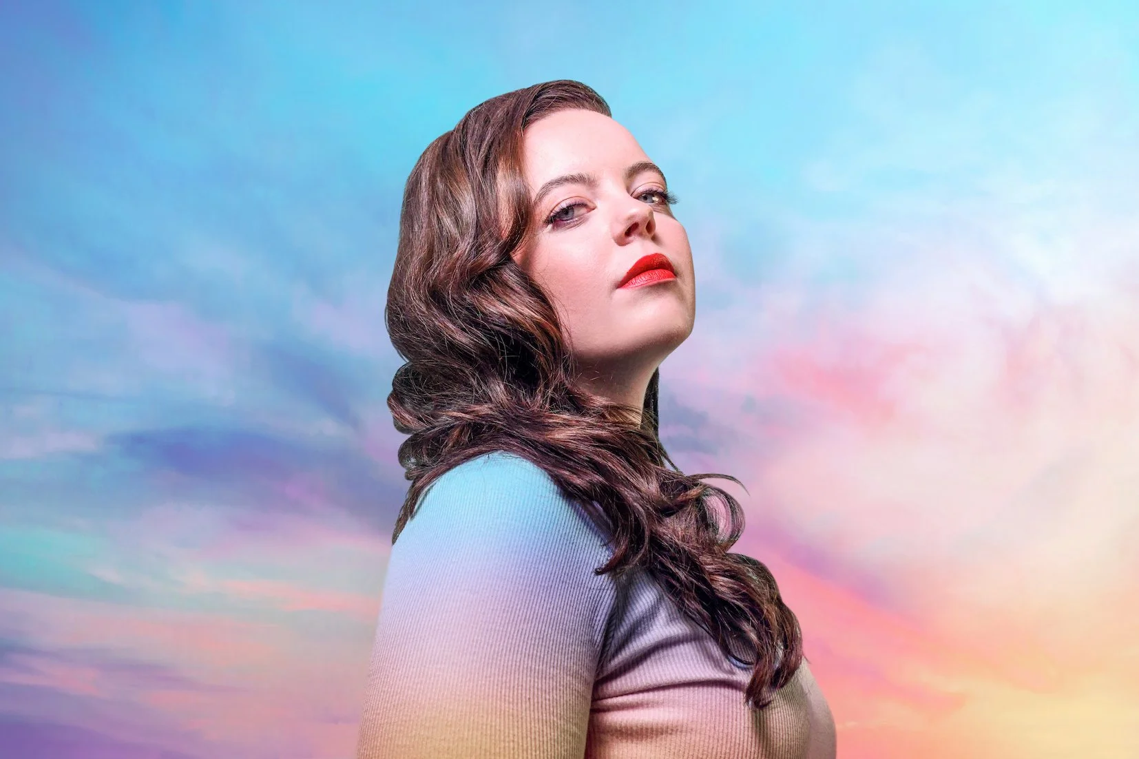 Zoe A'dore drops sparkling synth pop gem 'Read'