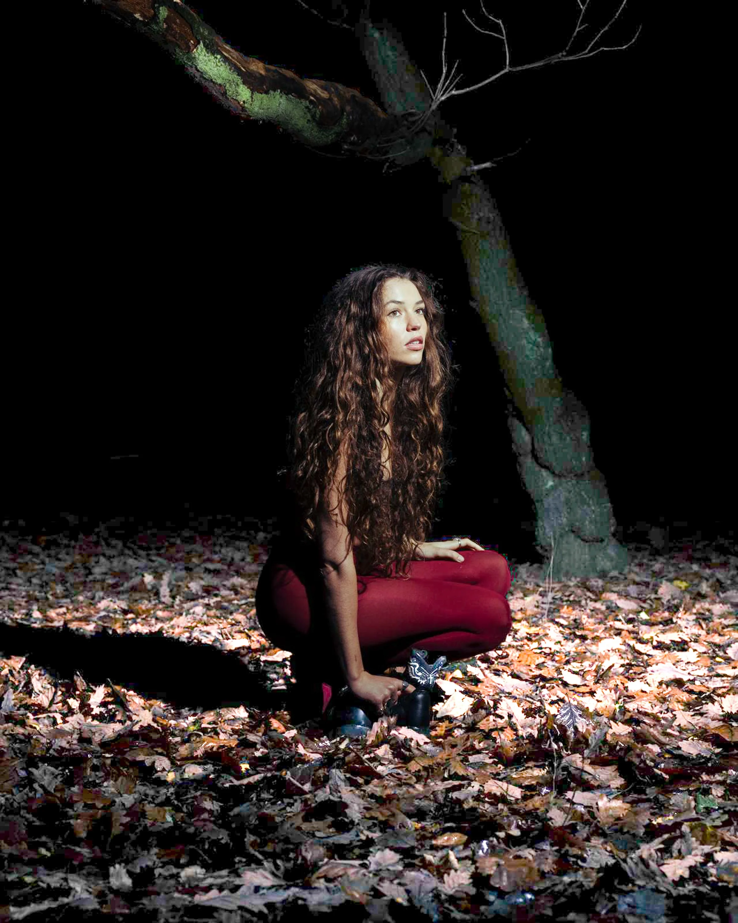 Rising star Charlotte MacInnes releases debut single 'Struck'