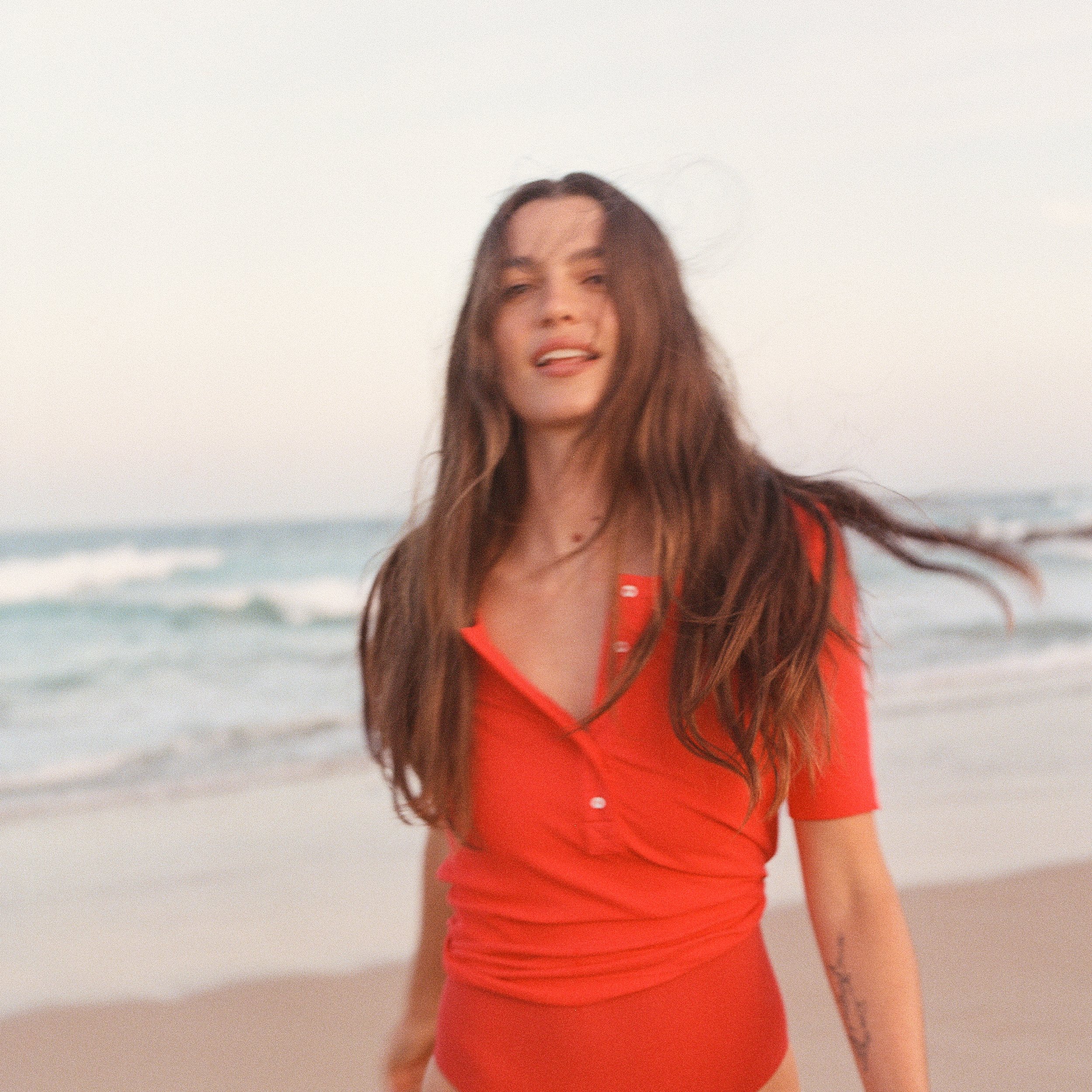 Kita Alexander releases new single 'Press Pause' ahead of supporting ...