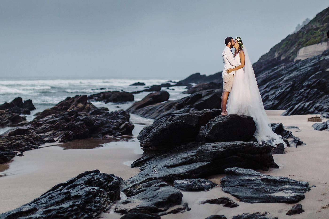 Rainy Beach Wedding - Uwes &amp; Cindy