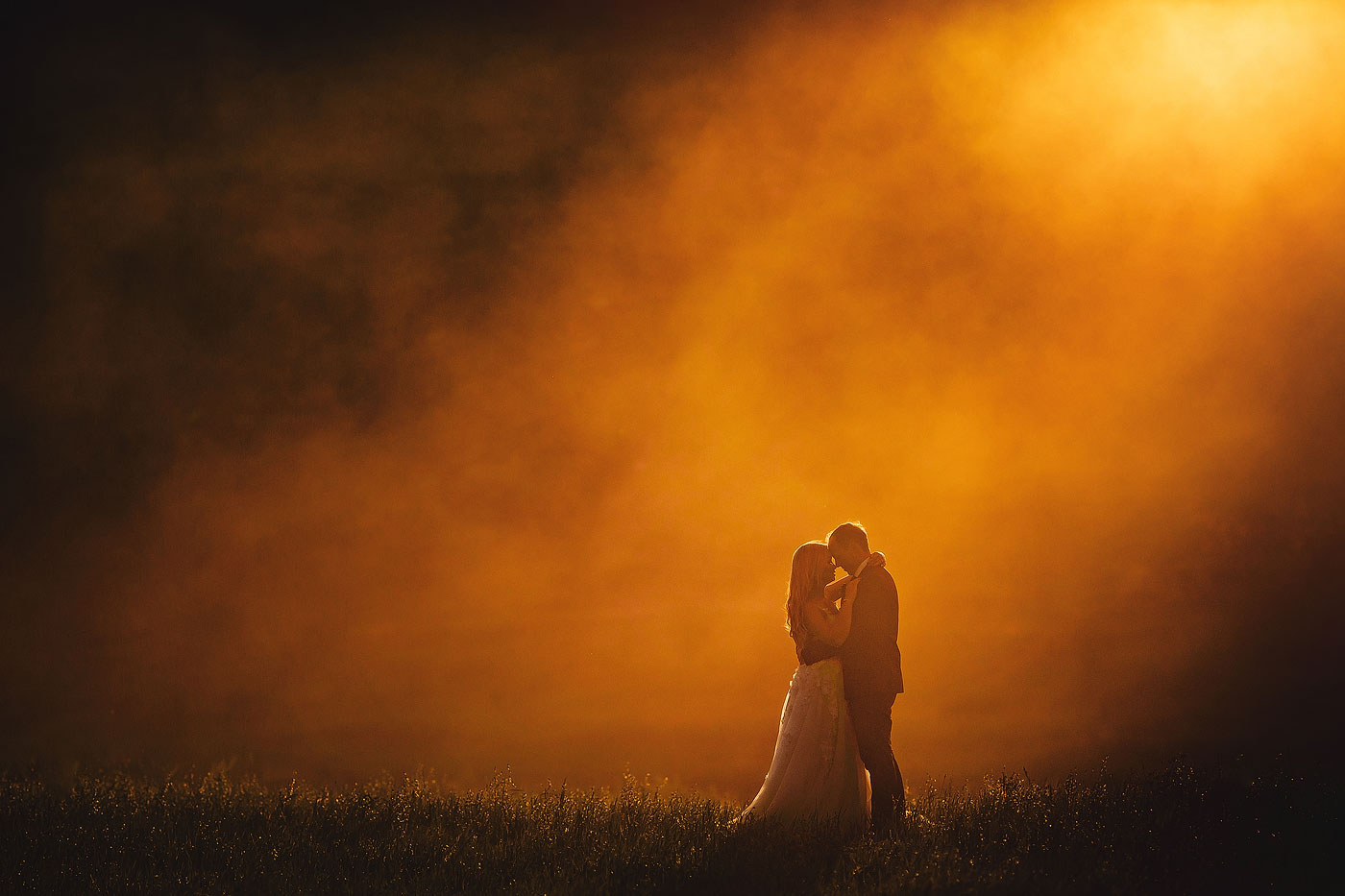 Golden Hour Wedding Poto
