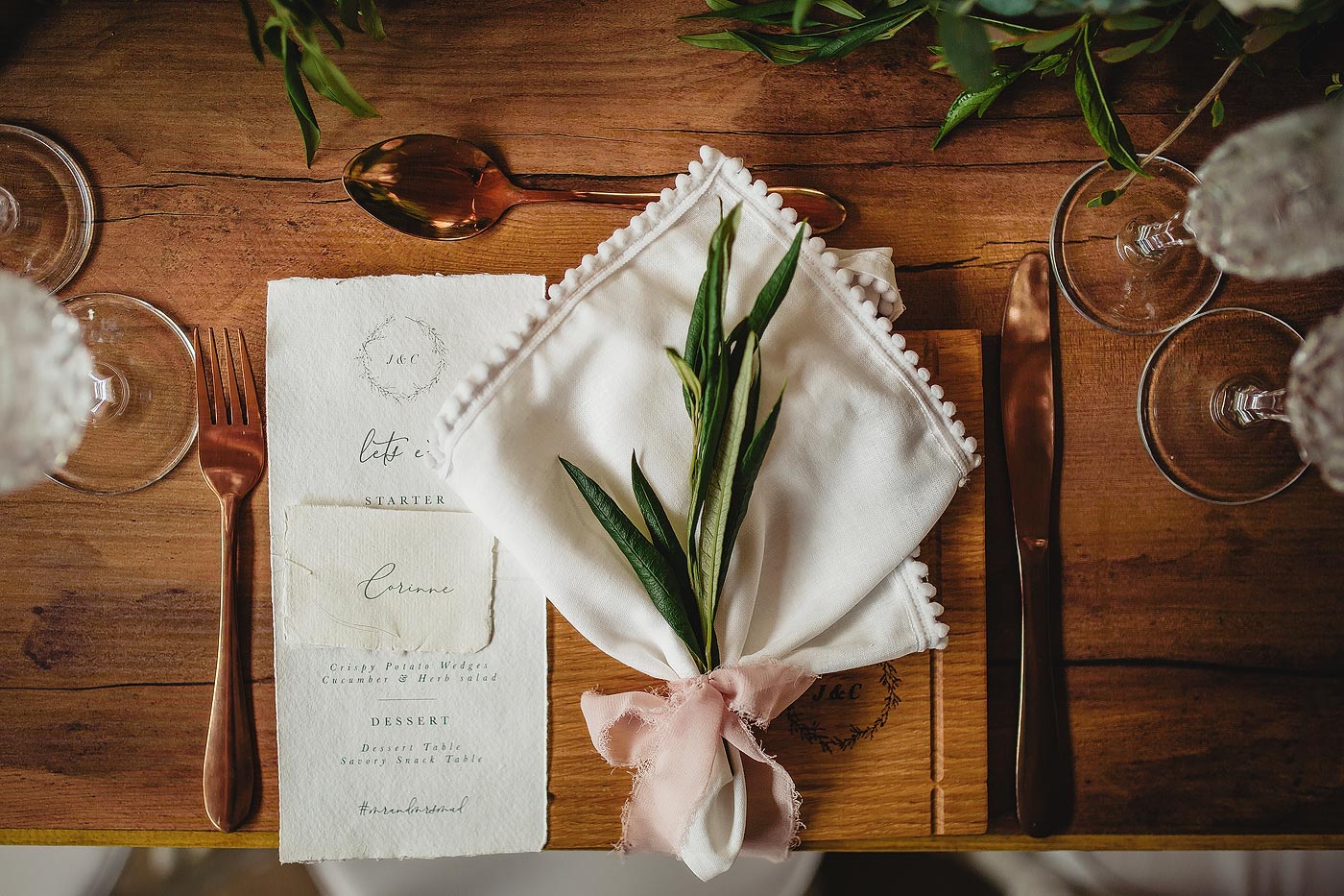 Rustic wedding decor, napkin and wedding menu