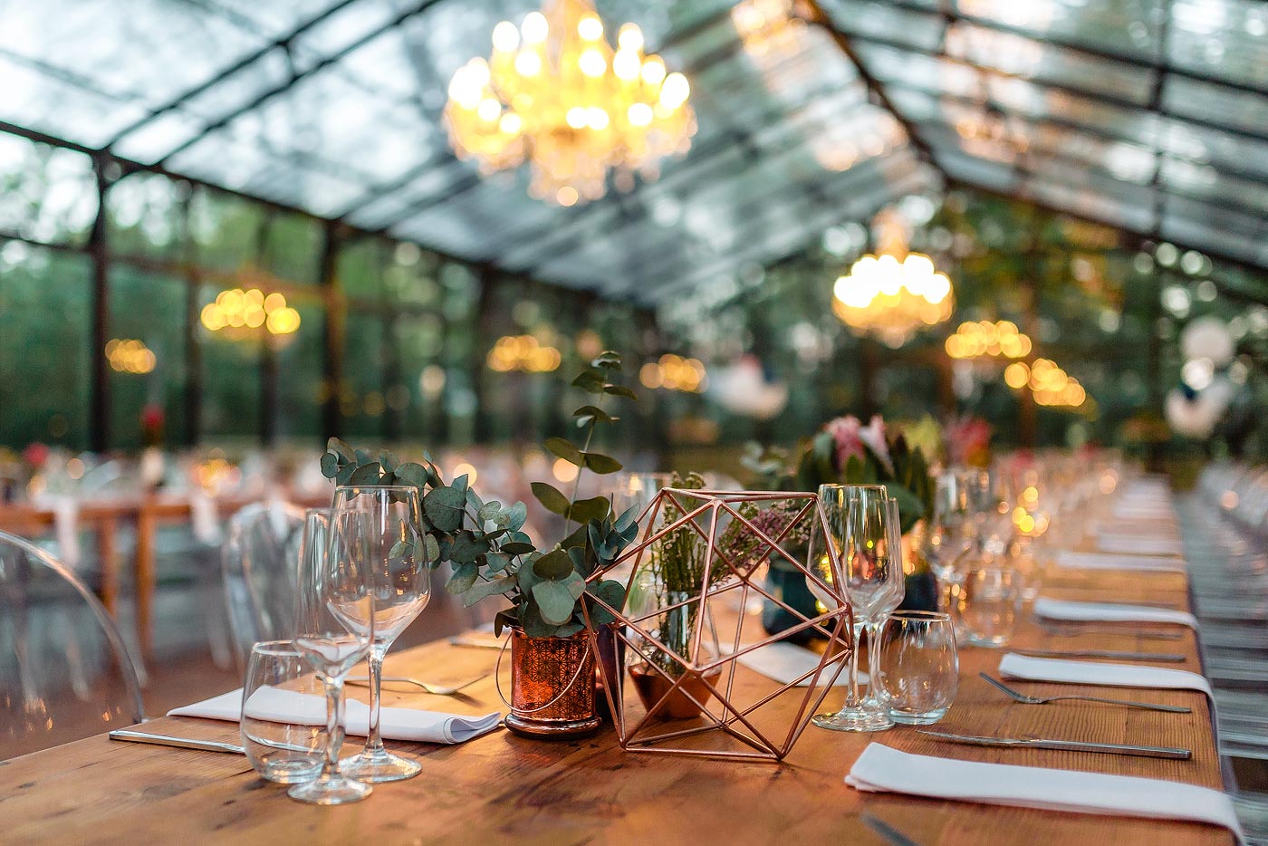 Delicate wedding decor details
