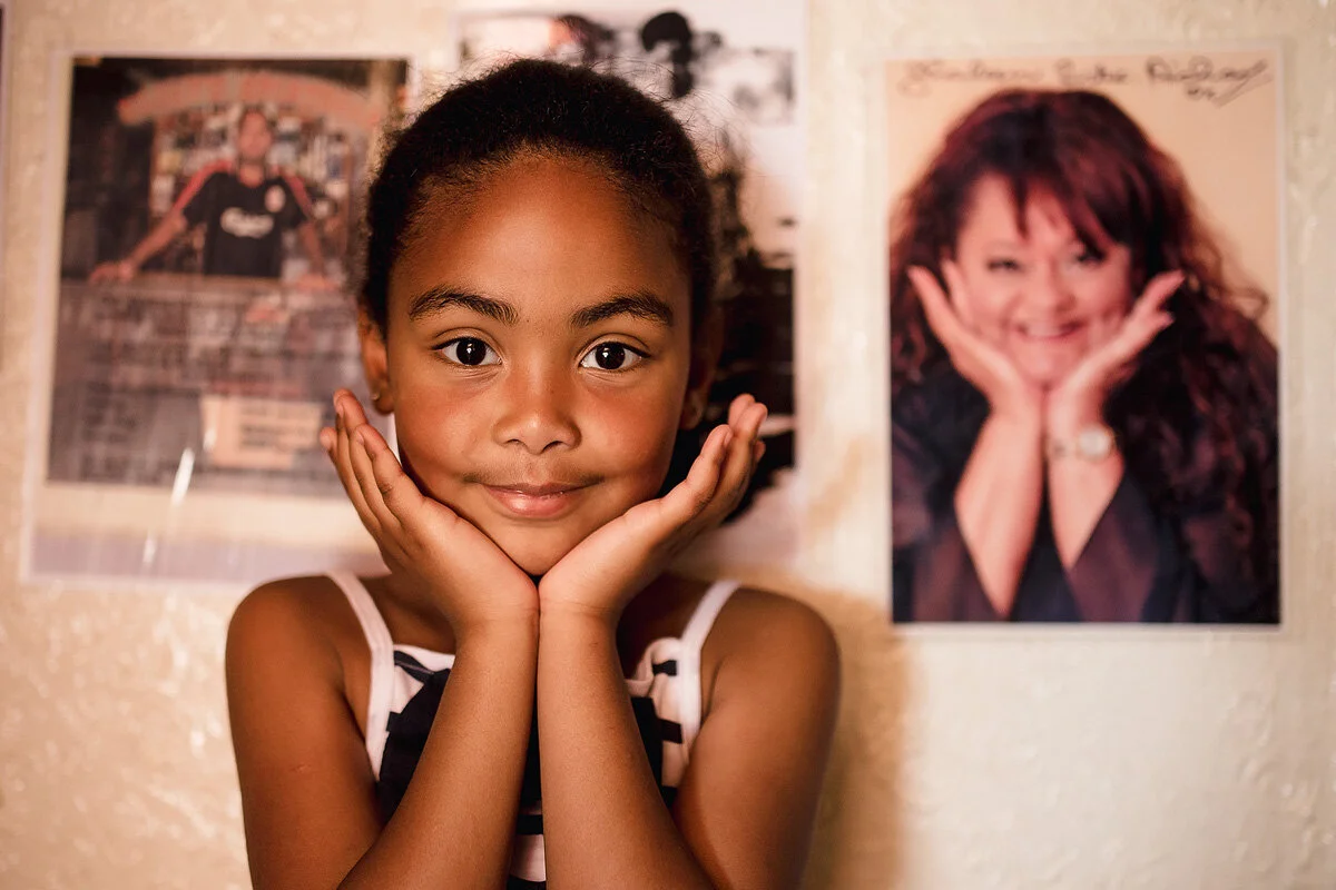 A funny and creative portrait with South African actress in the backround.