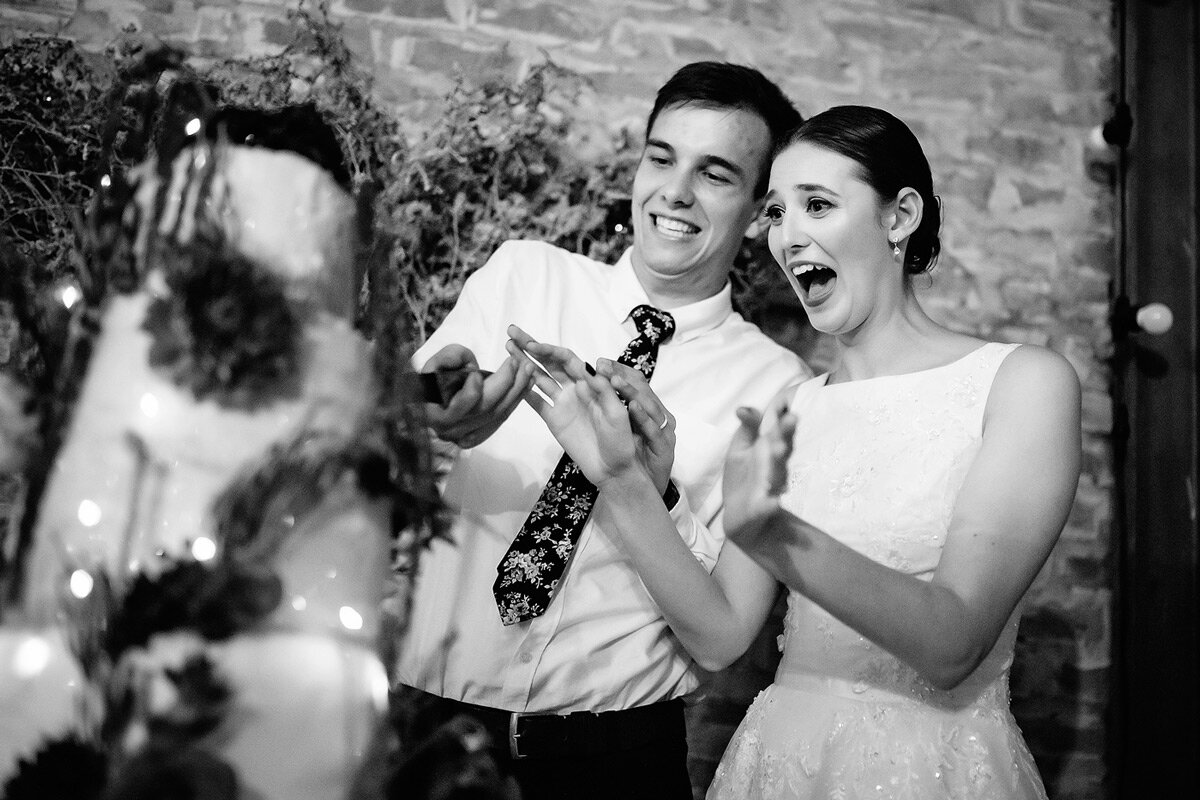 Funny Moment during the wedding Cake Cutting at a Garden Route Wedding.