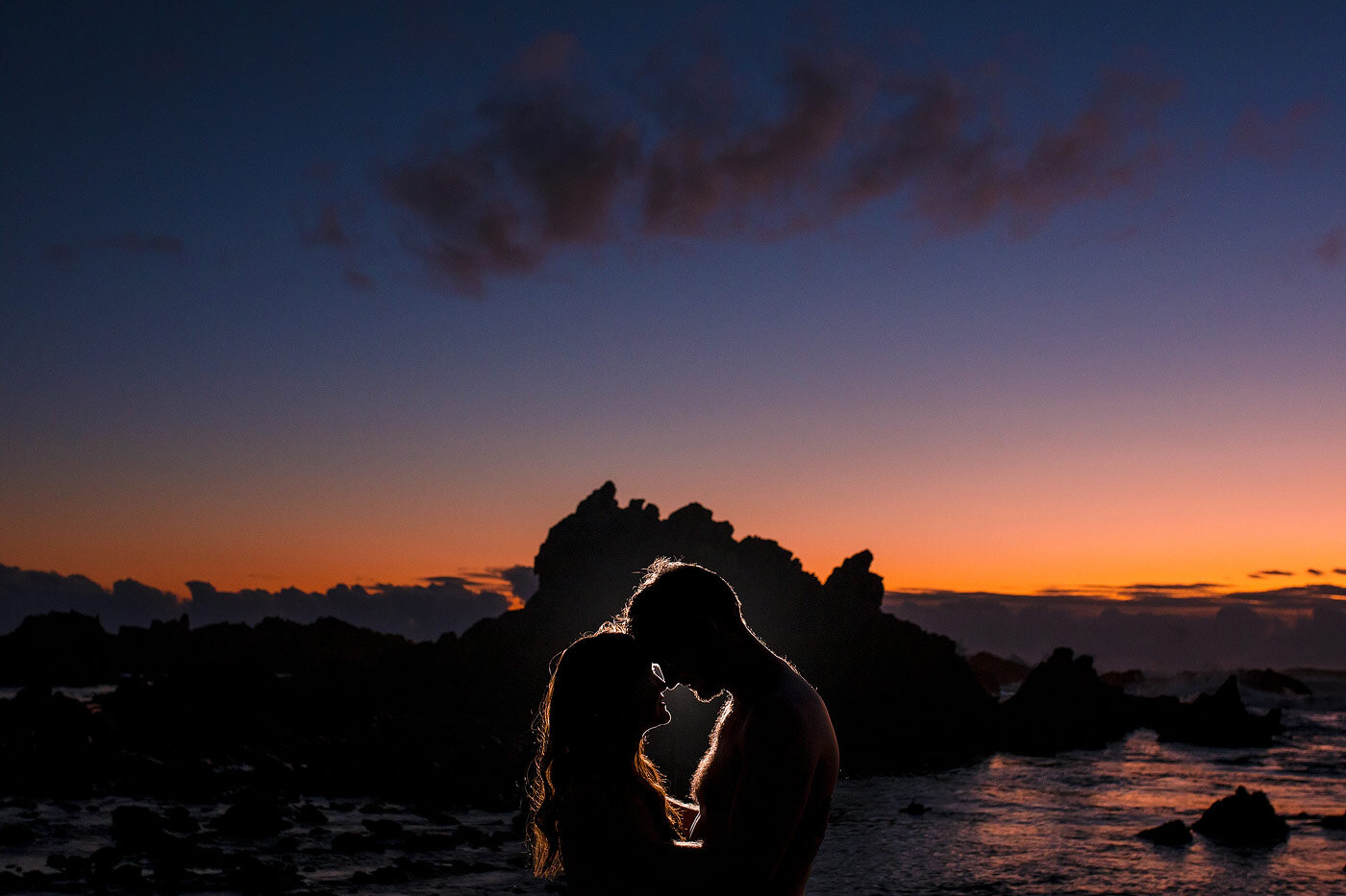  Couple Photo shoot on the beach 