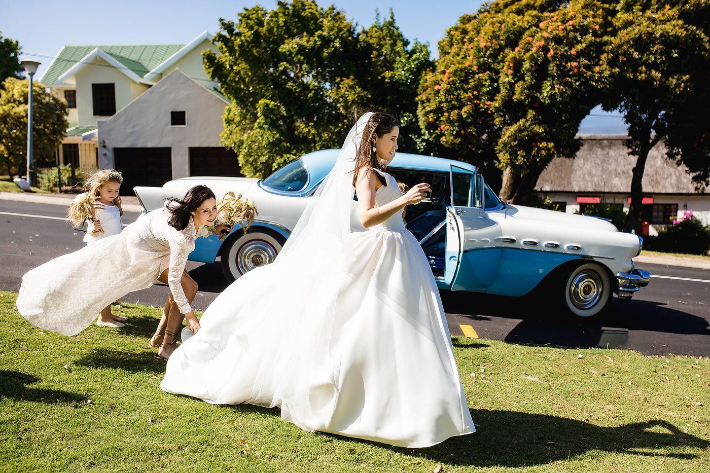 Bride arriving at the Wedding Chapel in Plettenberg Bay.