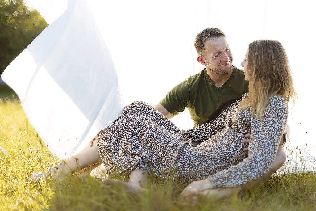 16_Golden-Hour-Couple-Portraits-in-the-suburbs-of-George-with-Reinhardt-and-Minca.jpg