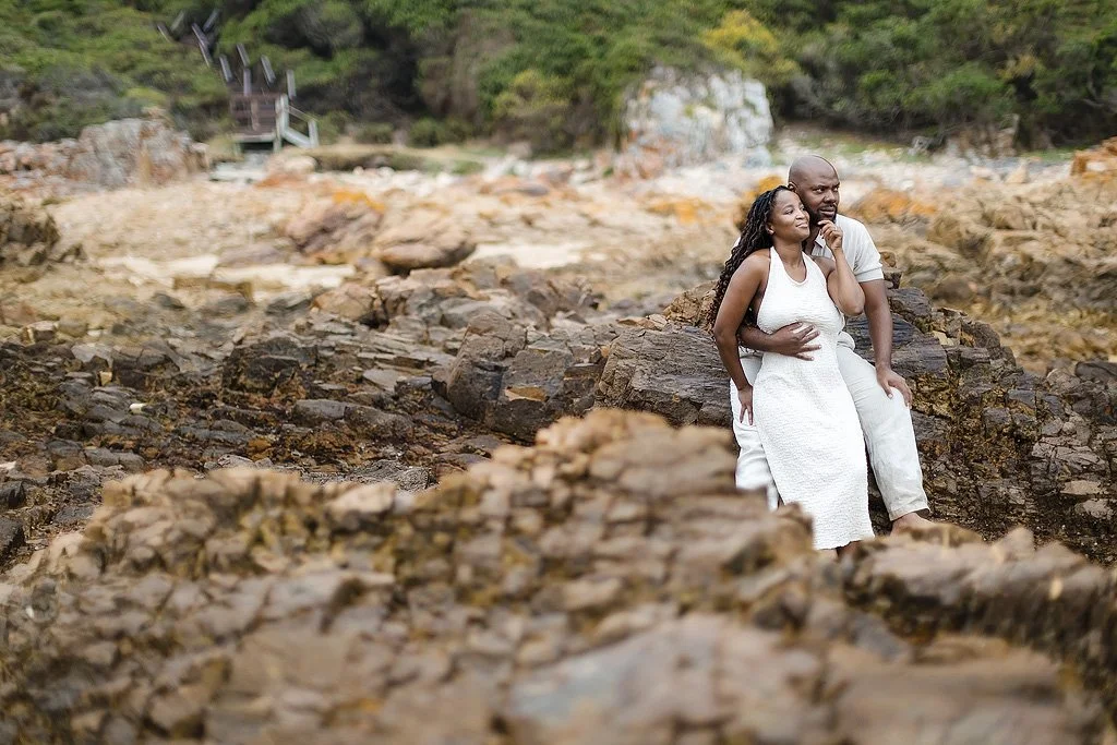 07_Knysna-Anniversary-Couple-shoot-with-Monde-&-Otlotleng.jpg