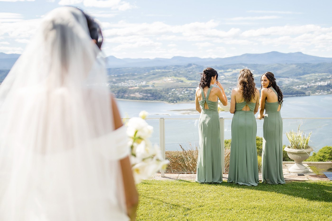 06_Elegant-Seaside-Wedding-in-Knysna-with-Matthew-and-Chyrissé-at-Villa-Castollini.jpg