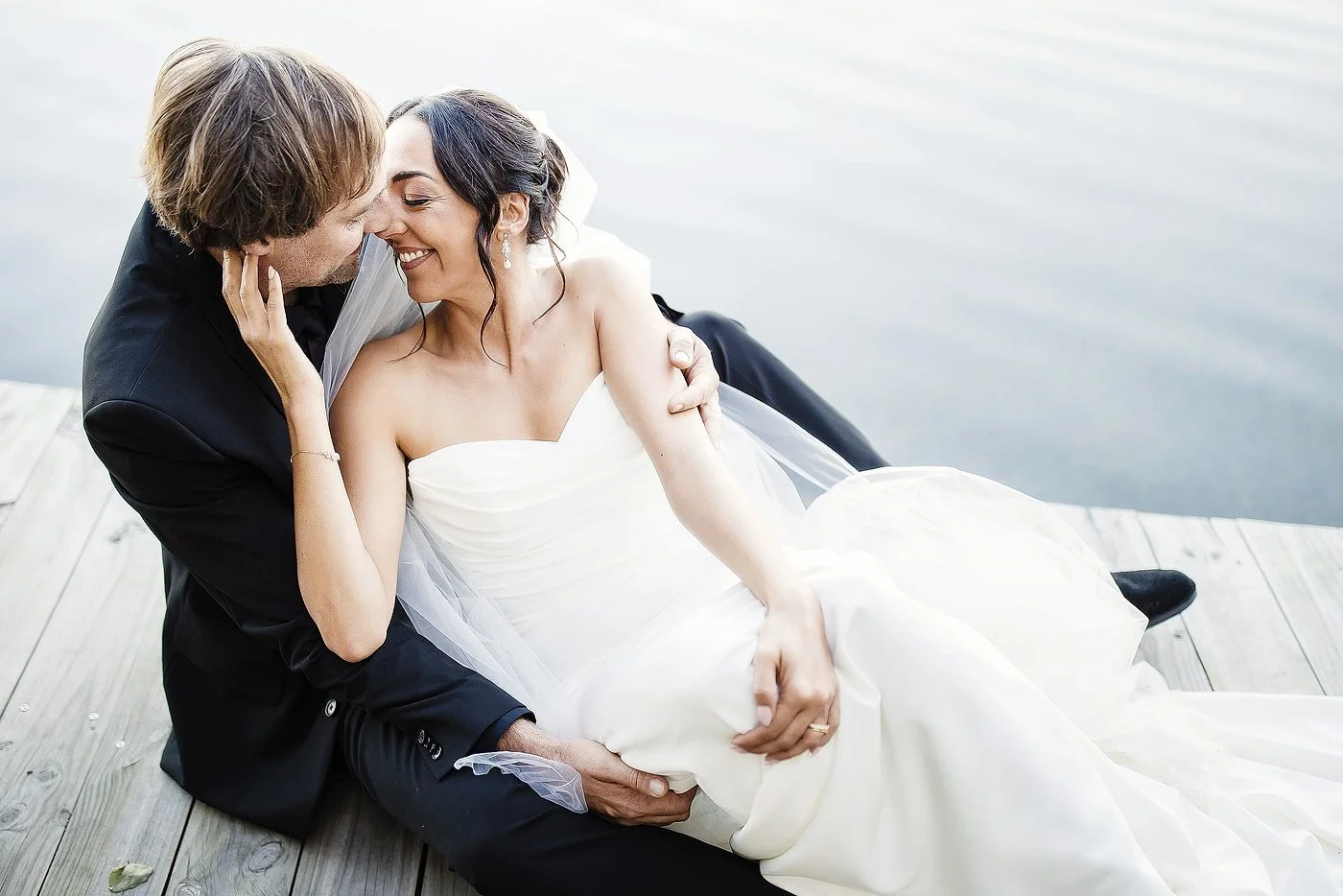 16_Elegant-Seaside-Wedding-in-Knysna-with-Matthew-and-Chyrissé-at-Villa-Castollini.jpg