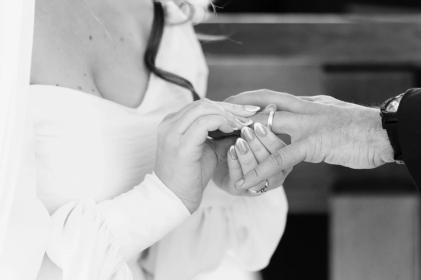 12_Intimate-Winter-Wedding-at-Eight-Bells-in-Mossel-Bay-with-Kobus-and-Nadja.jpg