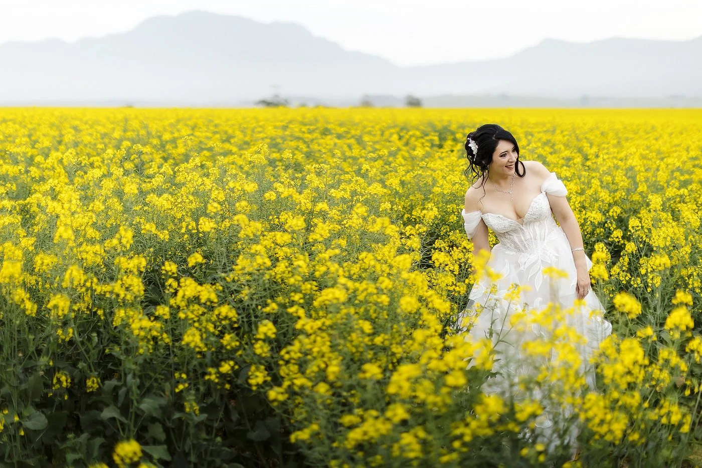 13_Moody-Wedding-during-early-spring-in-George-with-John-and-Tamzin.jpg