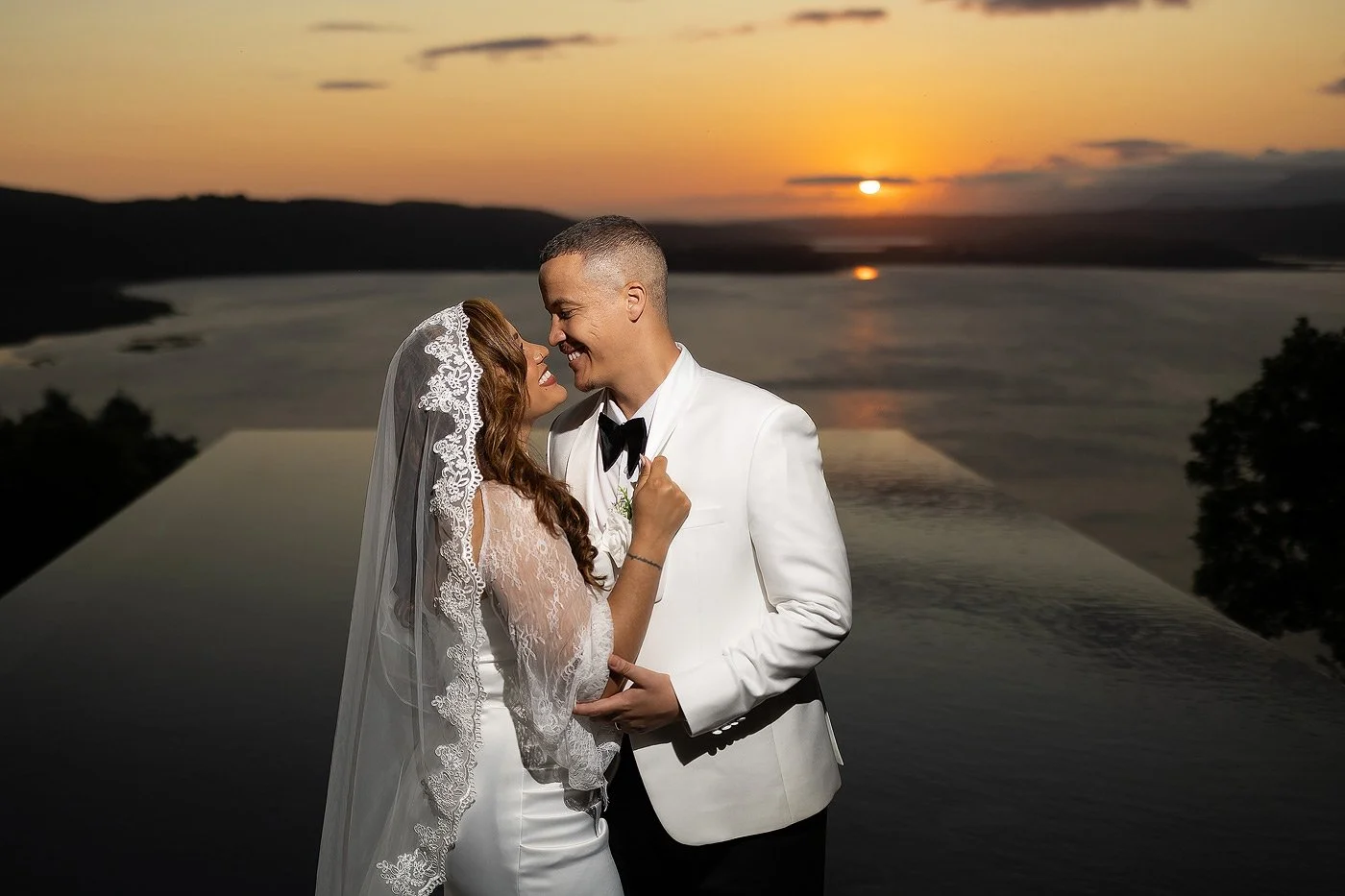17_Wedding-with-Golden-Hour-Sunset-views-–-Calyn-and-Co-Leigh.jpg