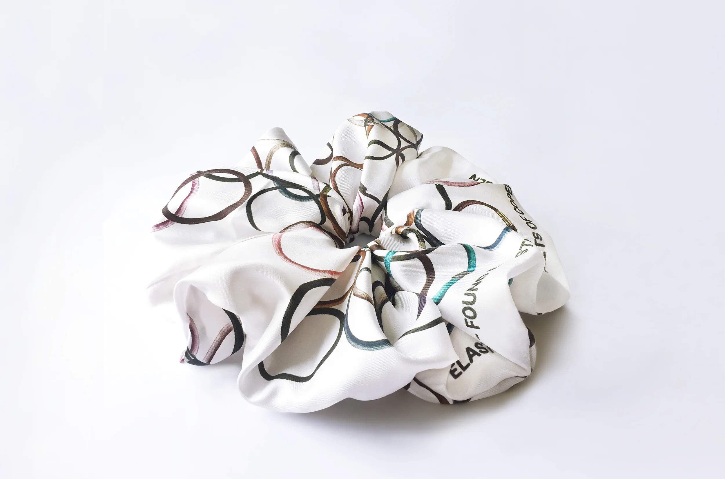 MEGA SCRUNCHIE WHITE ELASTICITIES1.jpg