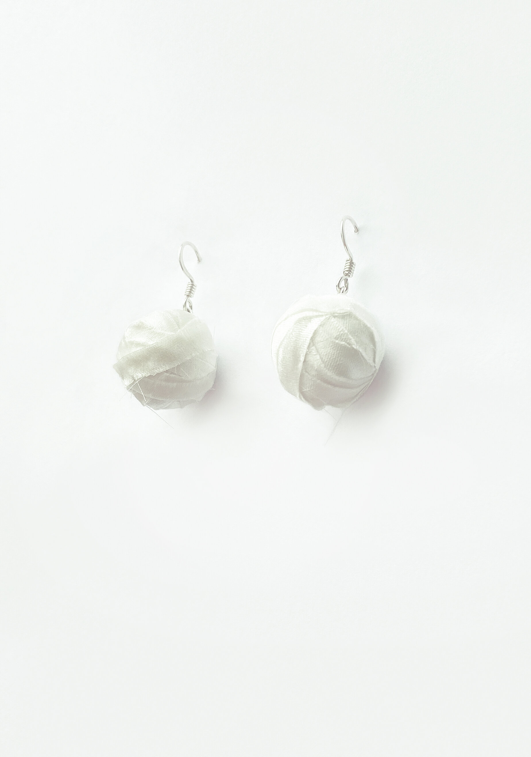 Silk Scrap Pearls Round Elasticities.jpg