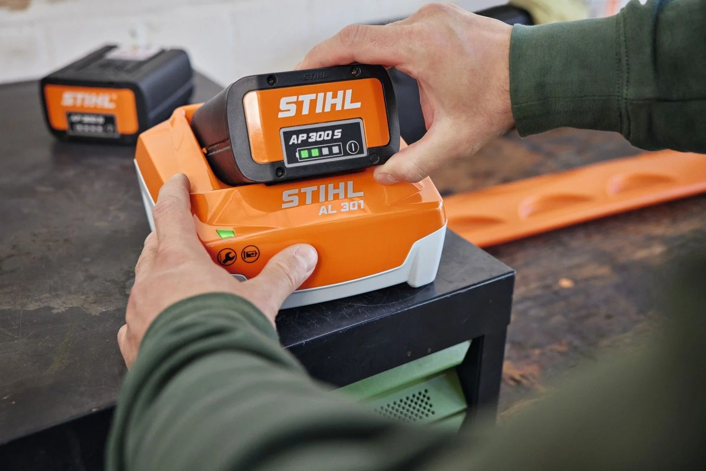 ⚡️ Power Up with STIHL &ndash; Fast, Reliable Charging Starts Here. 🔋Keep your tools running strong with the STIHL AL 301 Charger and battery accessories:
🔌 AL 301 Charger &ndash; Fast charging for AK and AP system batteries
🔋 Battery Accessor